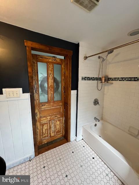 2128 Jenkintown Road Glenside, PA 19038 - Photo 15 of 29 Hall Bathroom