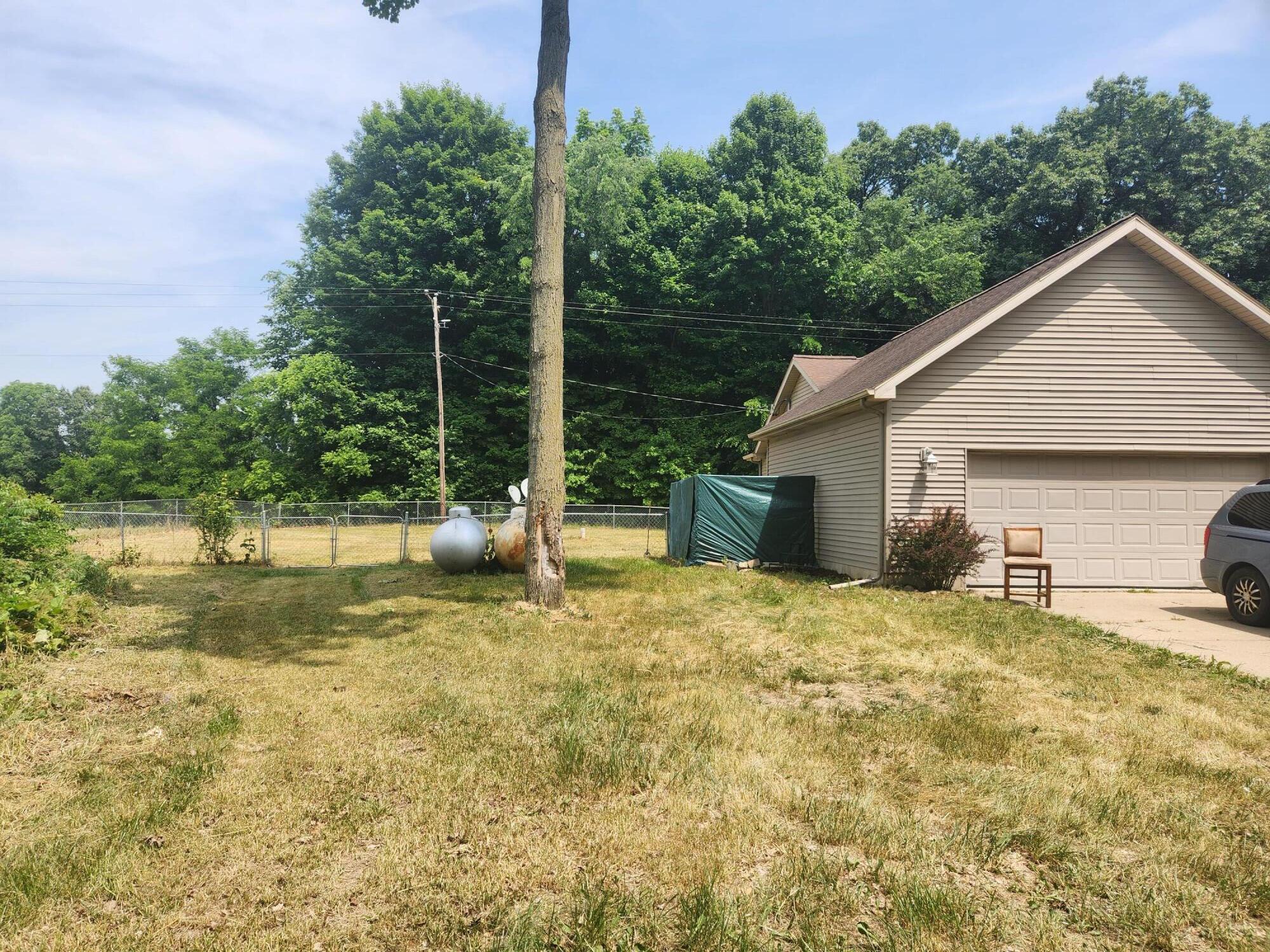 9547 State Road Jackson, MI 49201 - Photo 4 of 42 20230619_150723