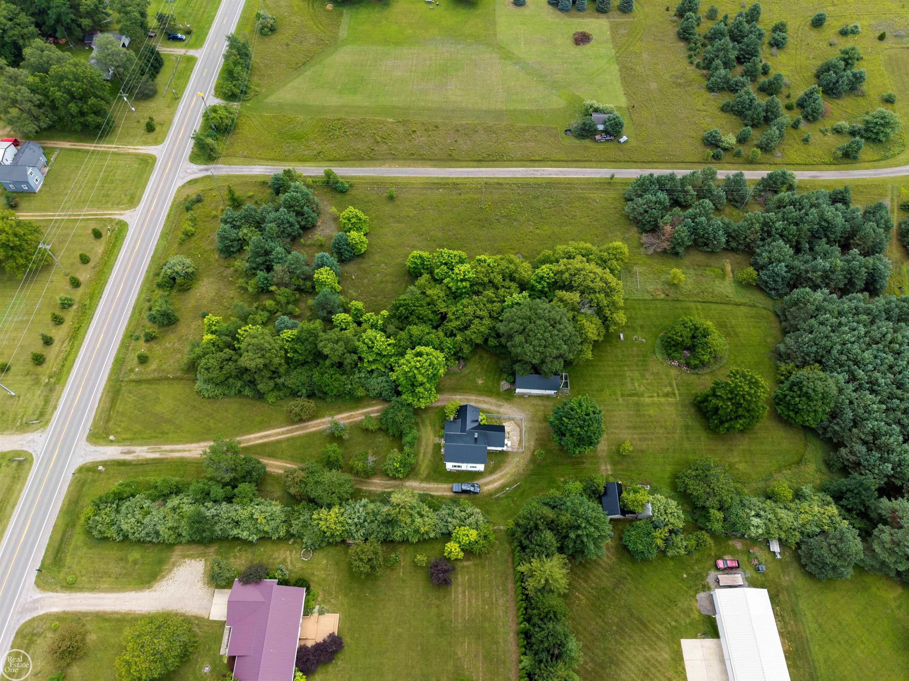 2538 East Burnside Road North Branch, MI 48461 - Photo 38 of 56