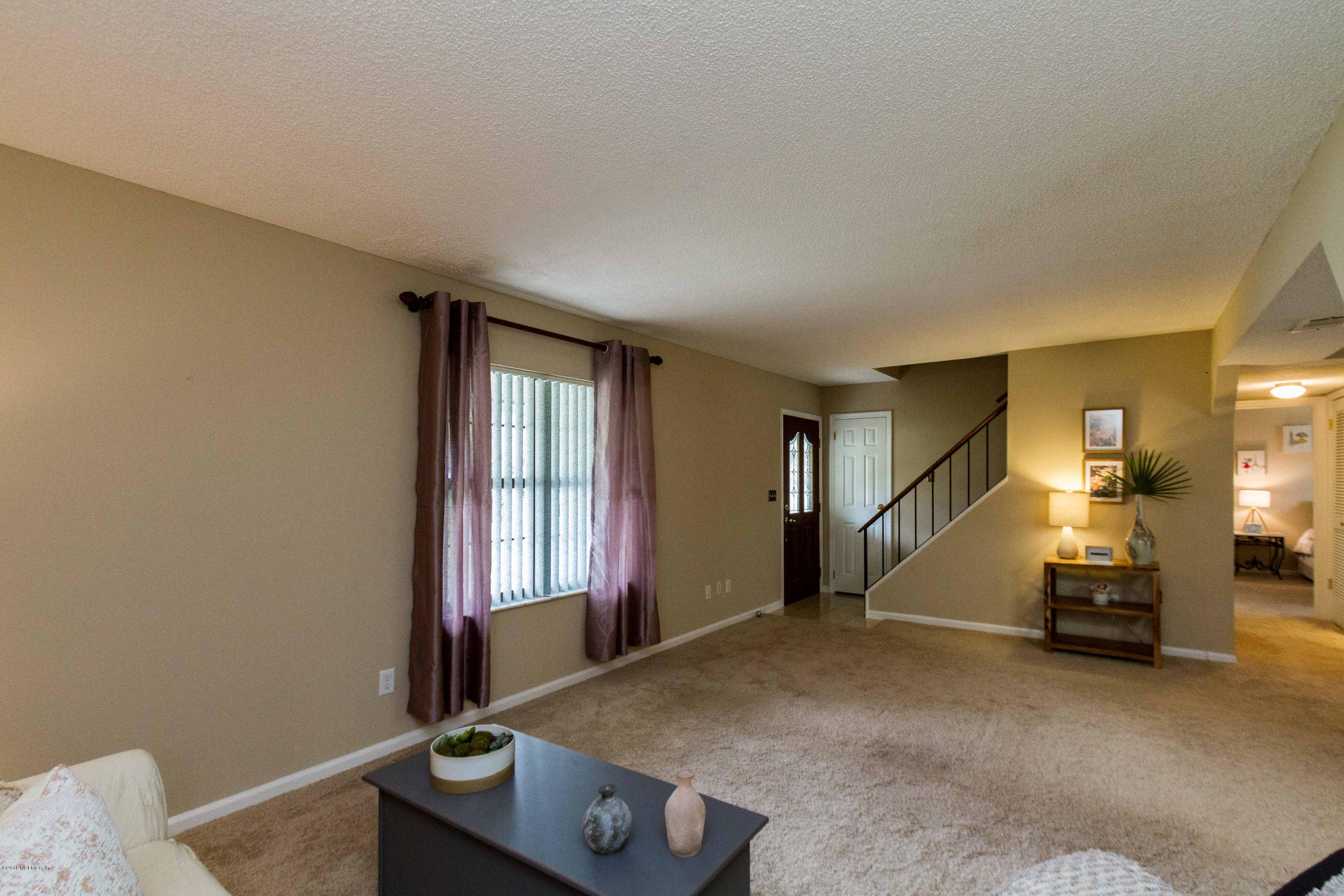 436 Raggedy Point Court Fleming Island, FL 32003 - Photo 8 of 45 Living Room View 3