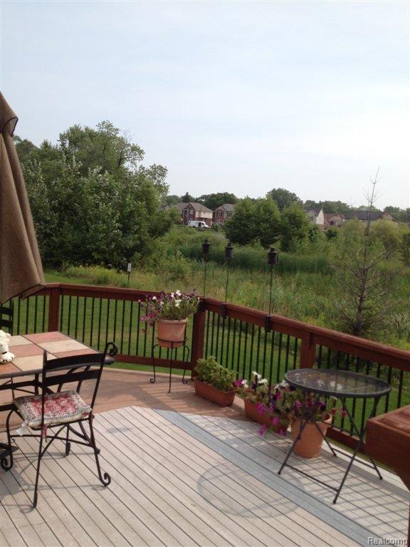 3609 Everett Drive Rochester, MI 48307 - Photo 6 of 9 photo 2.JPG