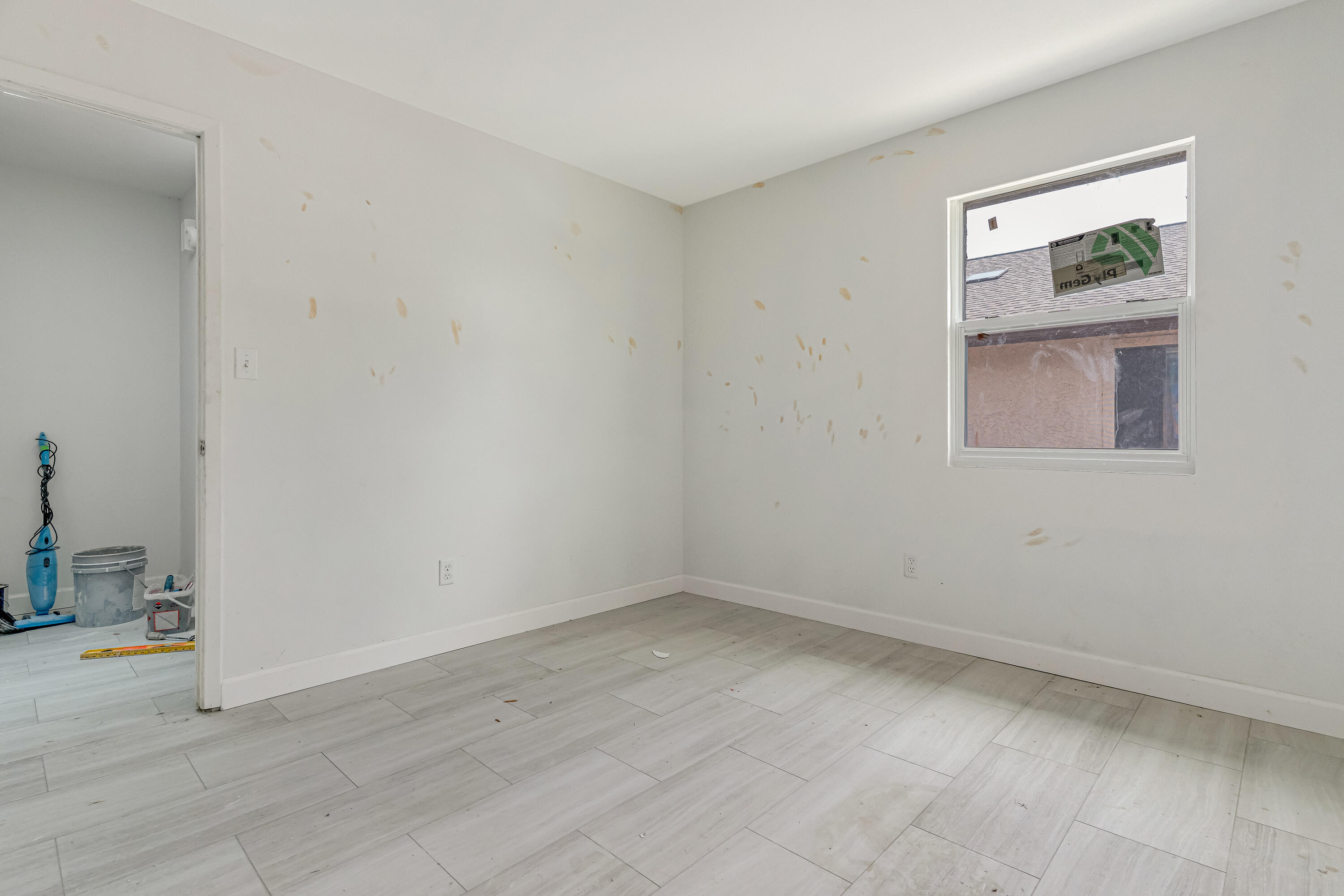 113 Cedar Avenue Southwest, Unit A Fort Walton Beach, FL 32548 - Photo 13 of 32 a view of an empty room