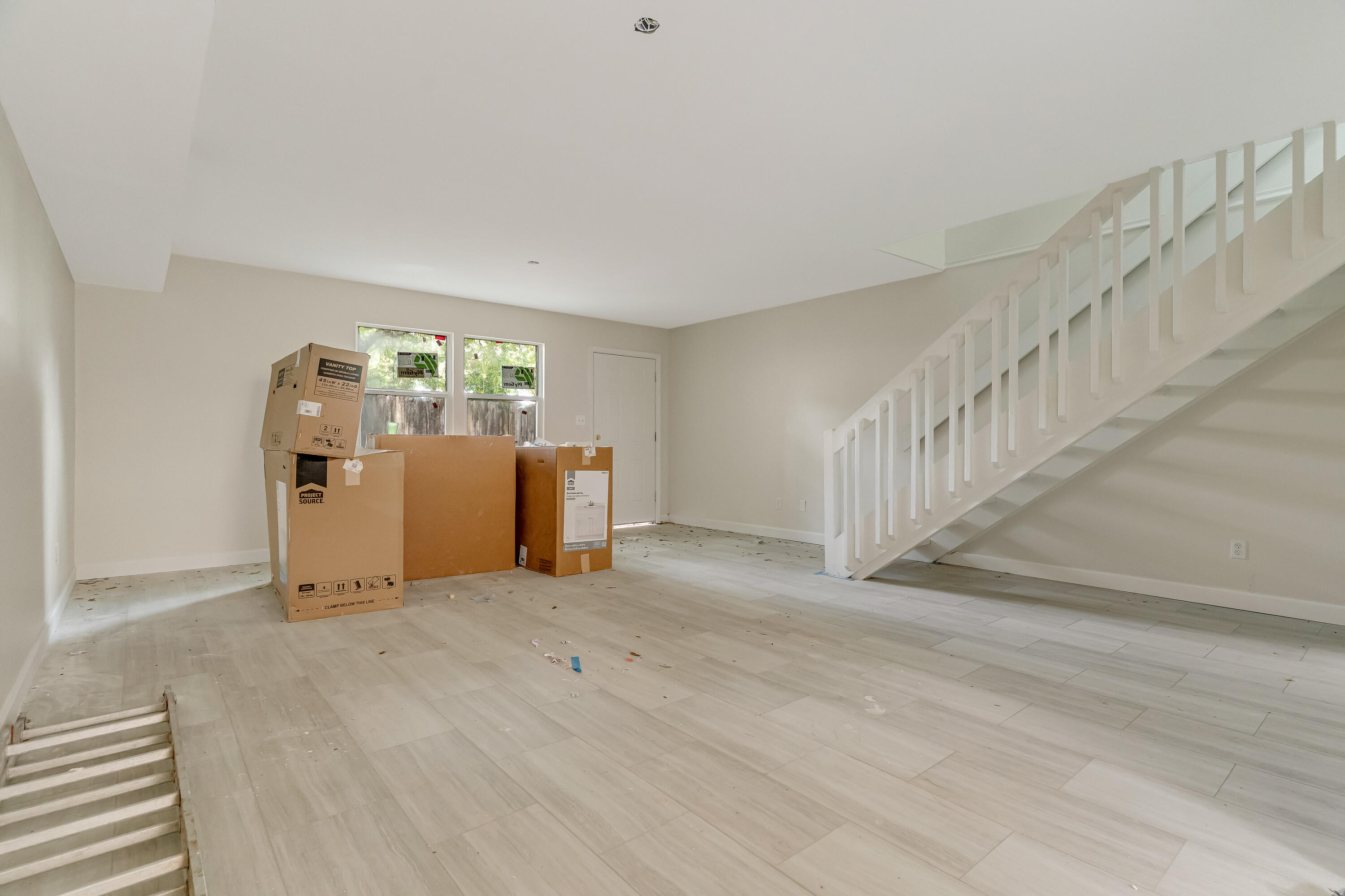 113 Cedar Avenue Southwest, Unit A Fort Walton Beach, FL 32548 - Photo 3 of 32 a view of an empty room with a window