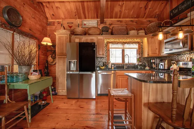 $395,000 | 2155 Oneida Road, Danville, VT 05828