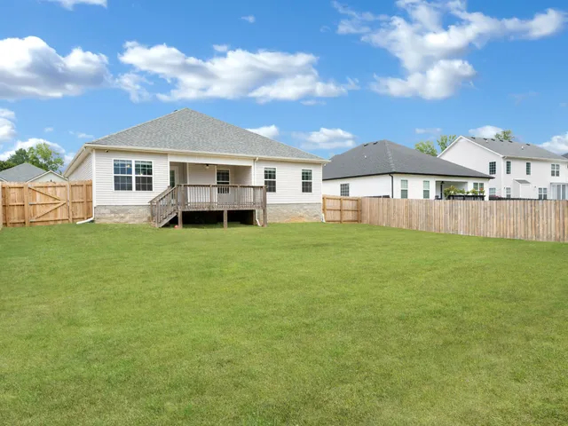 $1,900 | 1572 Variance Drive, Clarksville, TN 37042