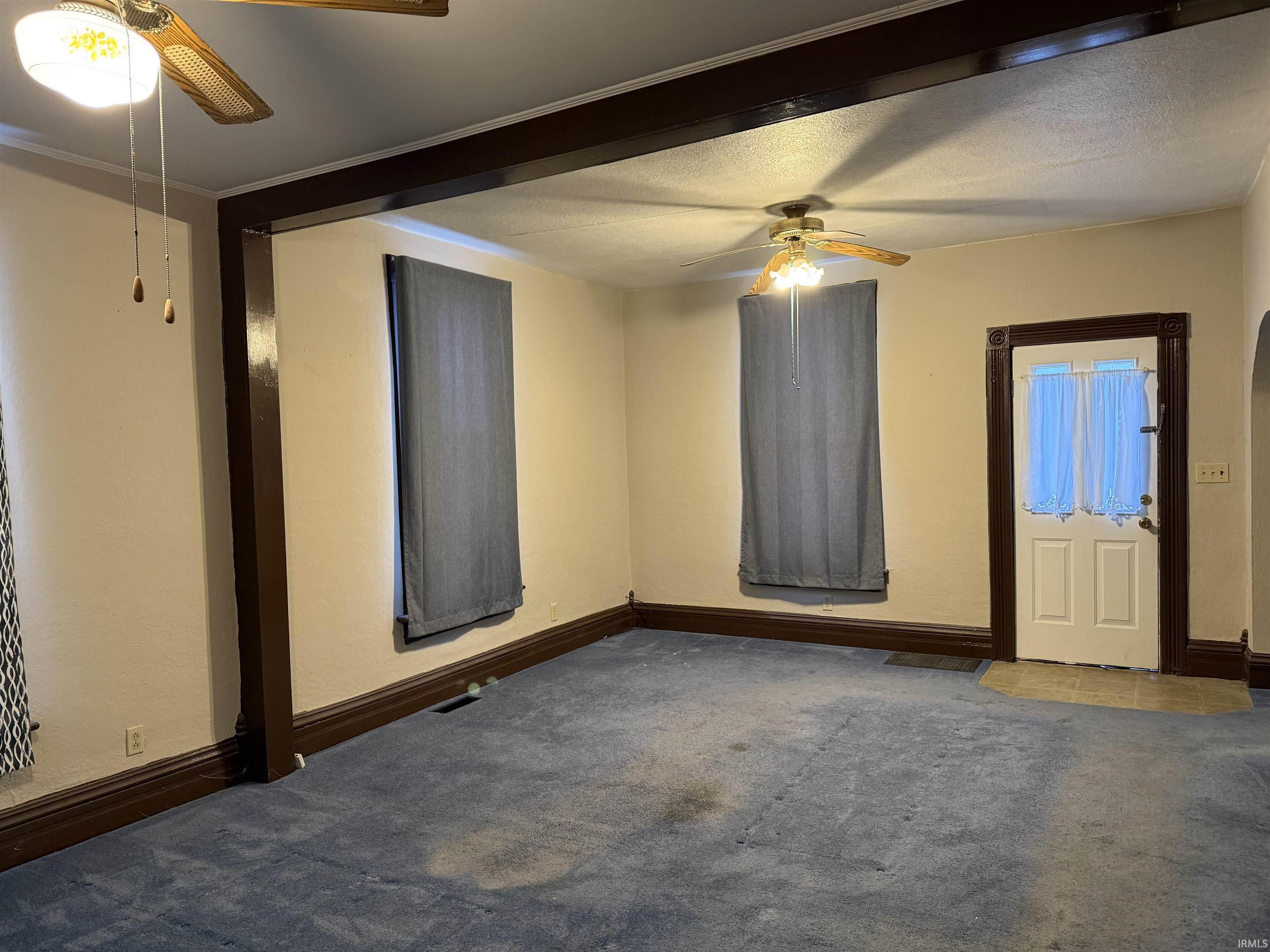 612 McLean Street Ligonier, IN 46767 - Photo 2 of 13