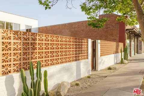$2,495,000 | 2218 Pico Boulevard, Santa Monica, CA 90405