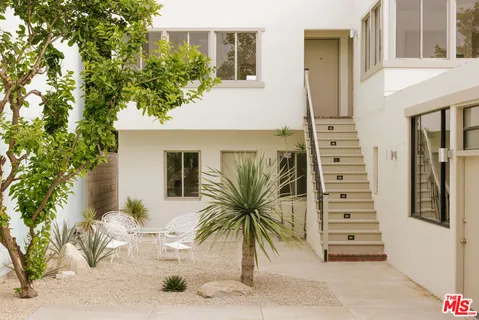 $2,495,000 | 2218 Pico Boulevard, Santa Monica, CA 90405