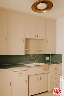 $2,495,000 | 2218 Pico Boulevard, Santa Monica, CA 90405