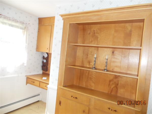 21 Ashford Road Longmeadow, MA 01106 - Photo 11 of 28