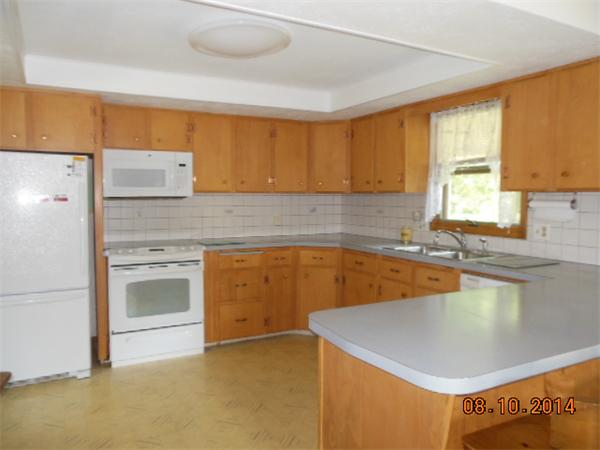 21 Ashford Road Longmeadow, MA 01106 - Photo 14 of 28