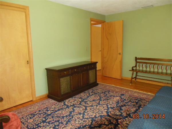 21 Ashford Road Longmeadow, MA 01106 - Photo 20 of 28