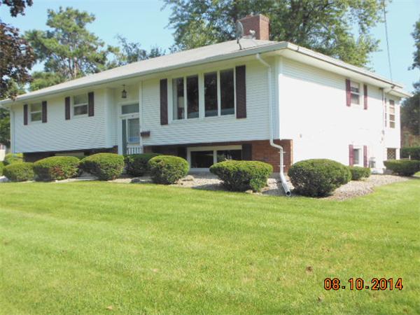 21 Ashford Road Longmeadow, MA 01106 - Photo 2 of 28