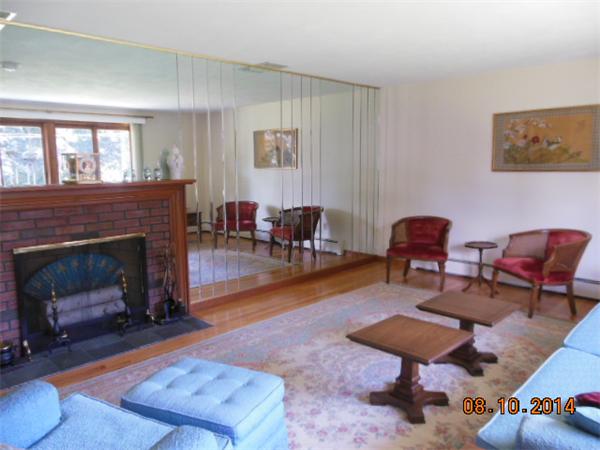 21 Ashford Road Longmeadow, MA 01106 - Photo 7 of 28