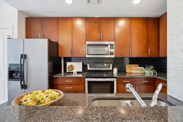 $430,000 | 360 Nueces Street, Unit 2506, Austin, TX 78701