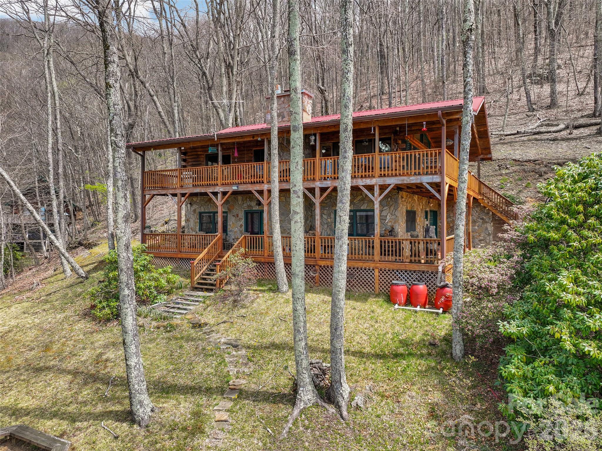 519 Promiseland Road Canton, NC 28716 - Photo 2 of 35