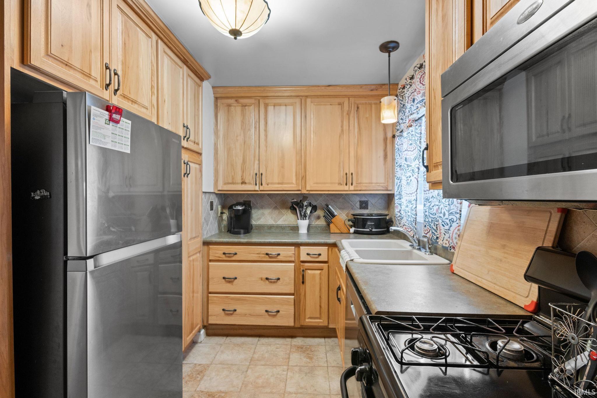 4909 Craig Road South Bend, IN 46614 - Photo 6 of 28 Gallery Image 6