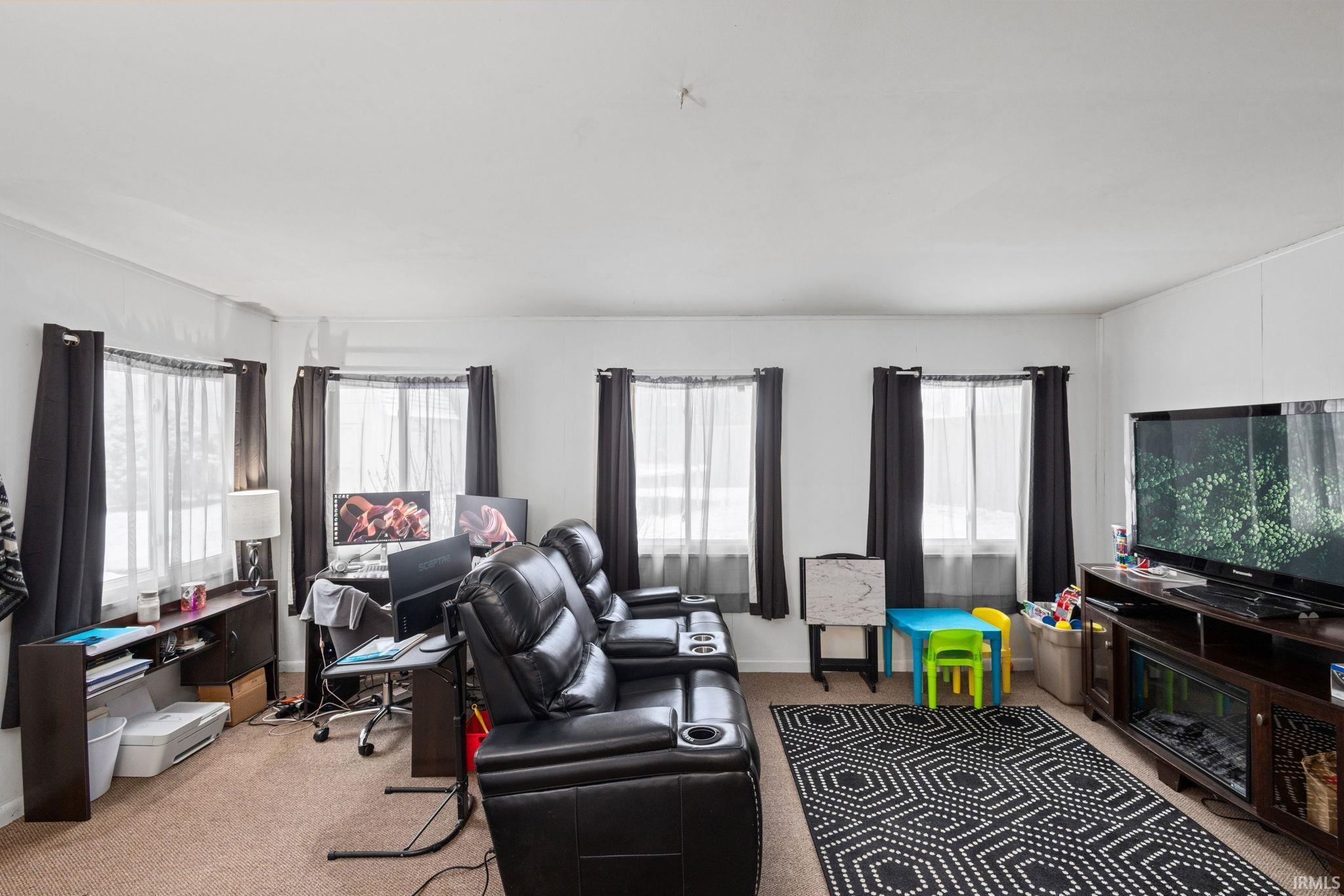 4909 Craig Road South Bend, IN 46614 - Photo 10 of 28 Gallery Image 10