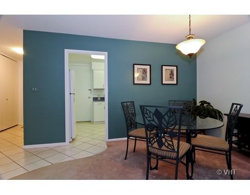 6007 North Sheridan Road, Unit 19D Chicago, IL 60660 - Photo 5 of 9
