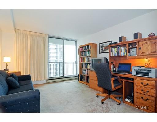 6007 North Sheridan Road, Unit 19D Chicago, IL 60660 - Photo 8 of 9