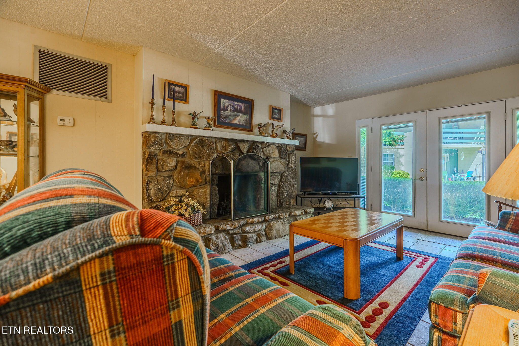 260 Roaring Fork Road, Unit 106 Gatlinburg, TN 37738 - Photo 3 of 21 3