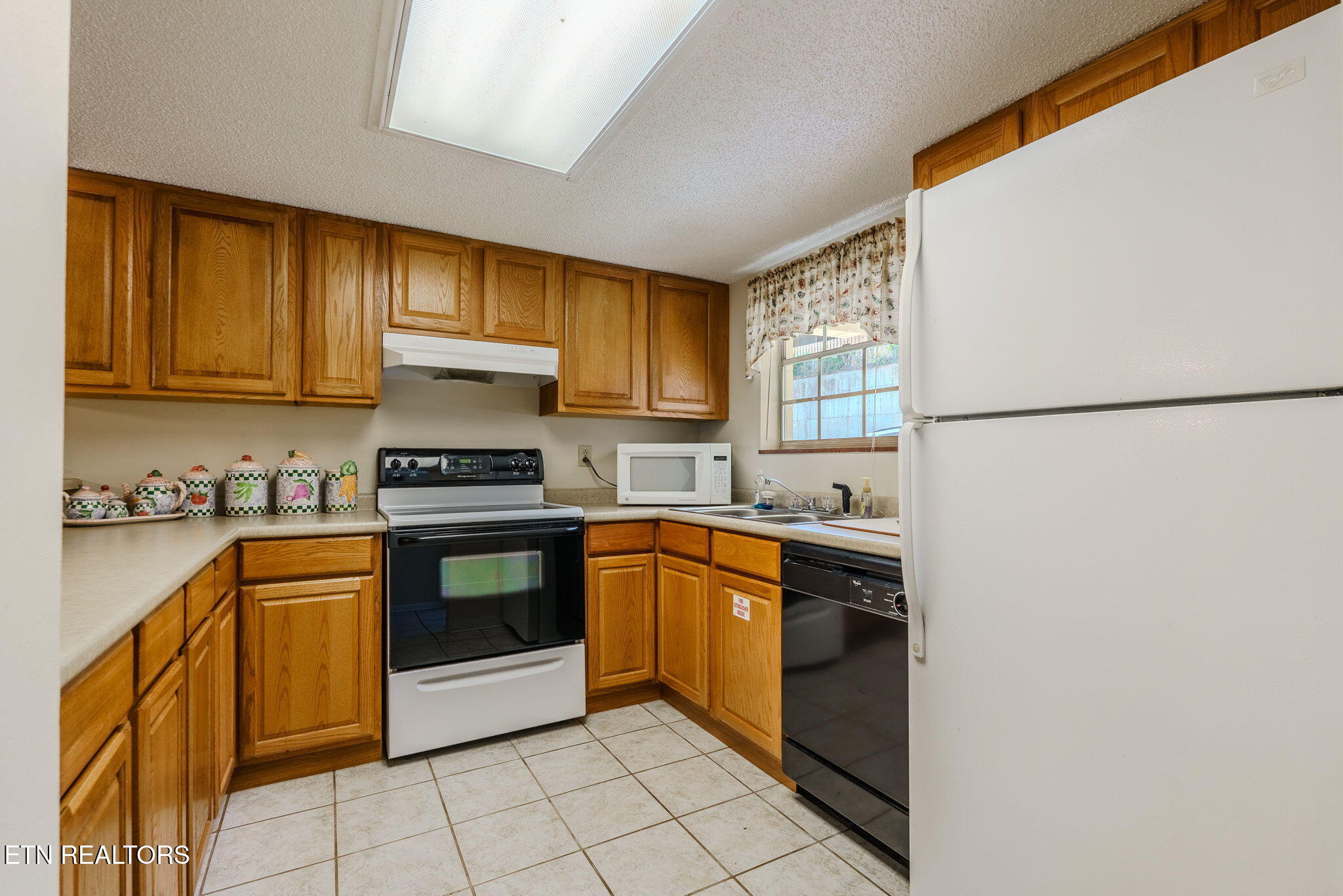 260 Roaring Fork Road, Unit 106 Gatlinburg, TN 37738 - Photo 9 of 21 9