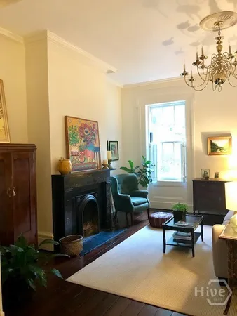 $2,800 | 118 East Harris Street, Unit PARLOR, Savannah, GA 31401