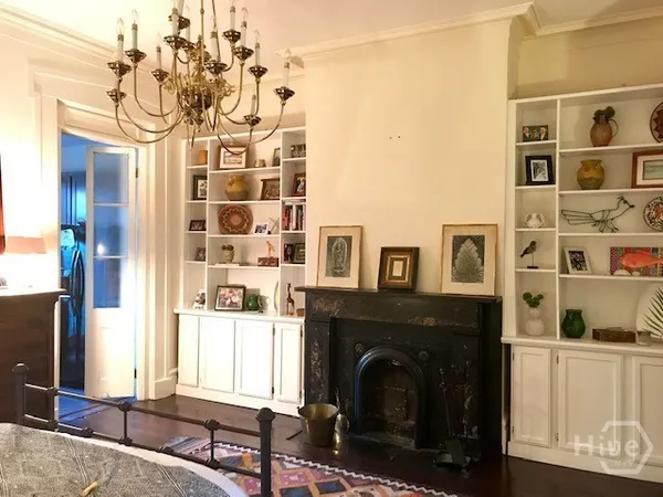 $2,600 | 118 East Harris Street, Unit PARLOR, Savannah, GA 31401