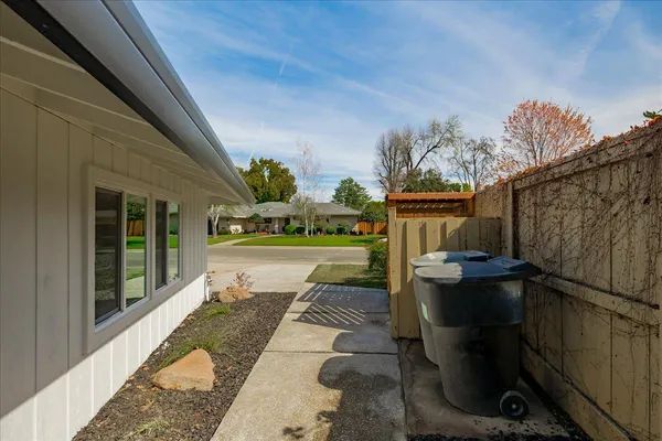 $1,349,000 | 811 Southwick Way, Sacramento, CA 95864