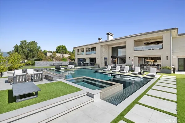 $11,500,000 | 11 Thurston Drive, Coto de Caza, CA 92679