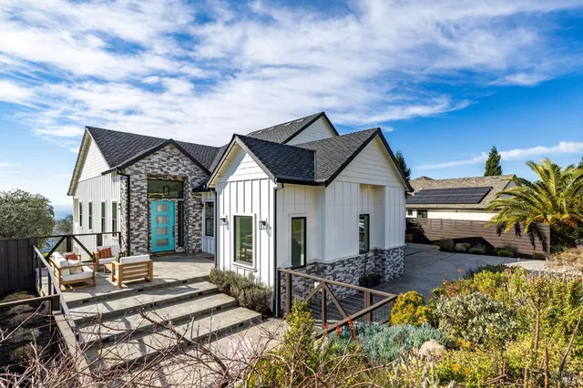 $1,815,000 | 2116 Wedgewood Way, Santa Rosa, CA 95404