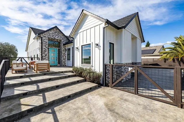 $1,815,000 | 2116 Wedgewood Way, Santa Rosa, CA 95404