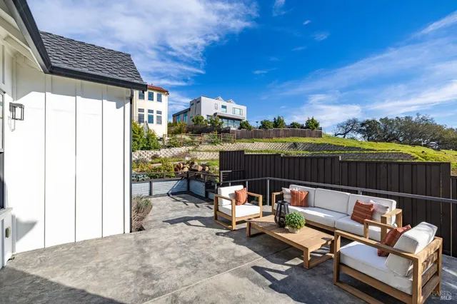 $1,815,000 | 2116 Wedgewood Way, Santa Rosa, CA 95404