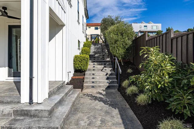 $1,815,000 | 2116 Wedgewood Way, Santa Rosa, CA 95404