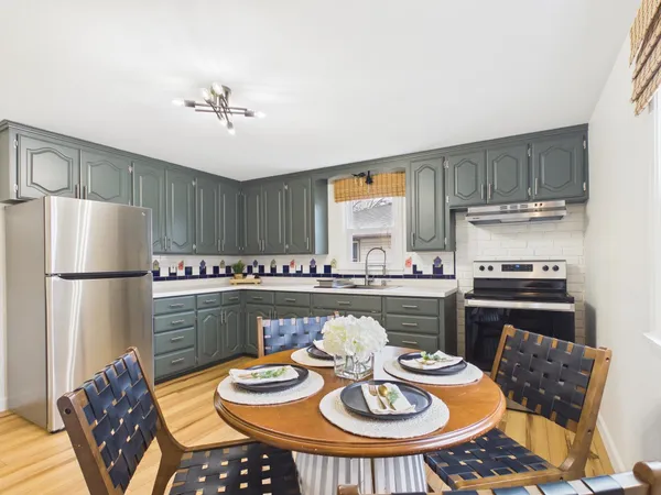 $250,000 | 837 Harding Street, Menasha, WI 54952
