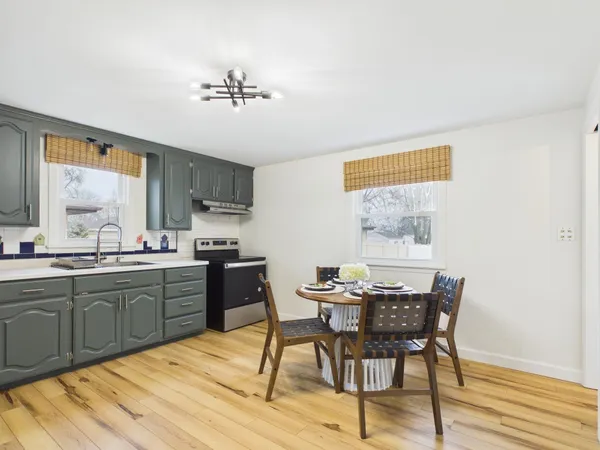$250,000 | 837 Harding Street, Menasha, WI 54952