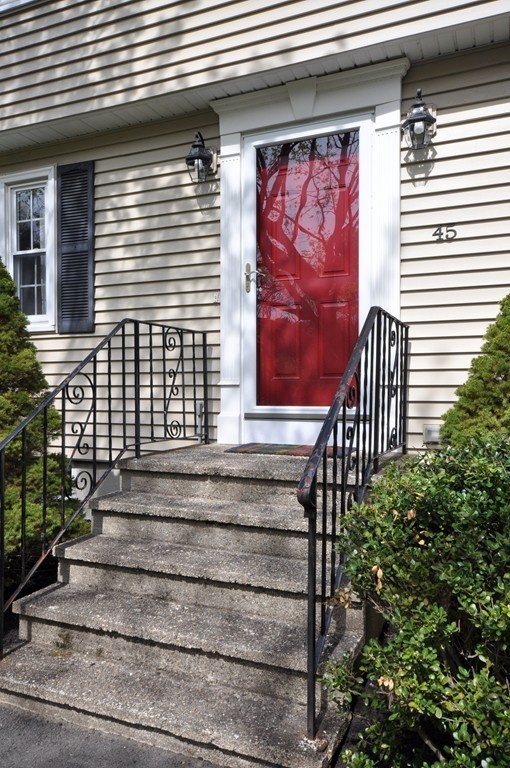 45 Flint Road Acton, MA 01720 - Photo 3 of 29 Gallery Image 3