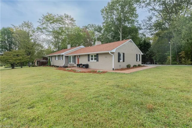 $399,900 | 111 Rose Trail Mount, Mount Airy, NC 27030
