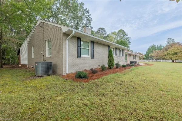 $399,900 | 111 Rose Trail Mount, Mount Airy, NC 27030