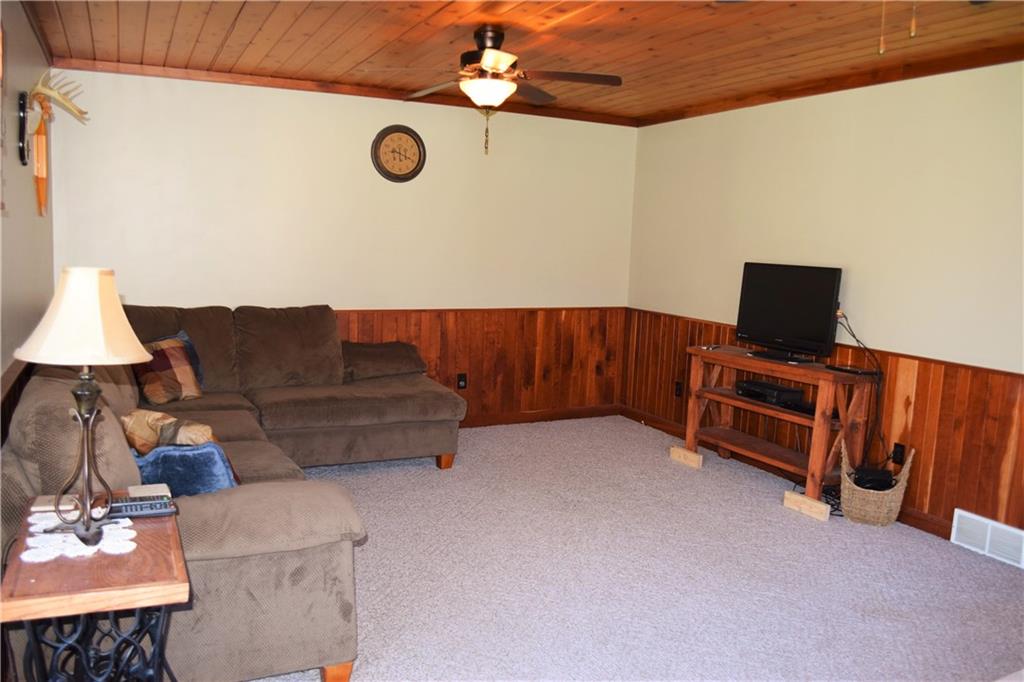 1741 Eastbrook Road New Castle, PA 16101 - Photo 9 of 15