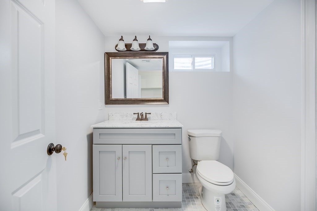 5 Barbara Road Danvers, MA 01923 - Photo 13 of 31 Gallery Image 13