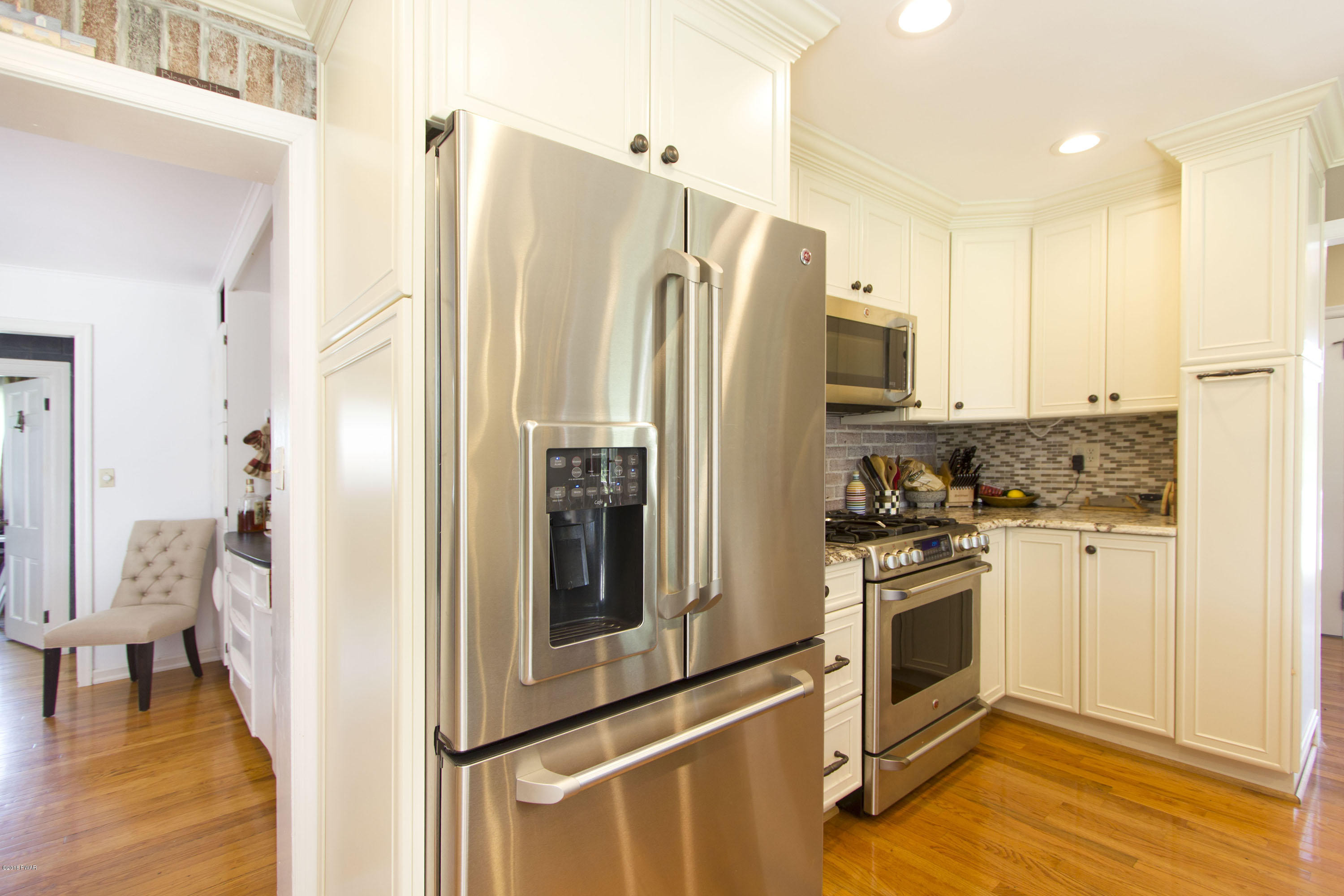 226 Gumbletown Road Paupack, PA 18451 - Photo 4 of 38 Kitchen (4)