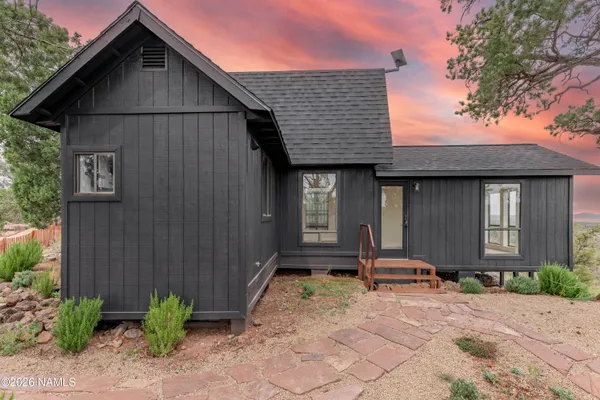 $1,490,000 | 8200 West Rolling Ridge Road, Ash Fork, AZ 86320