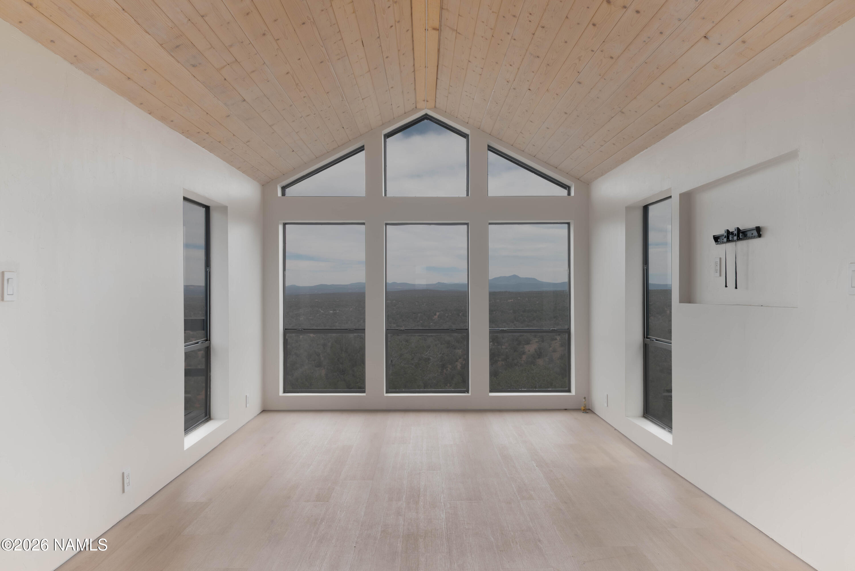 8200 West Rolling Ridge Road Ash Fork, AZ 86320 - Photo 5 of 18 8200_Rolling_Ridge-7