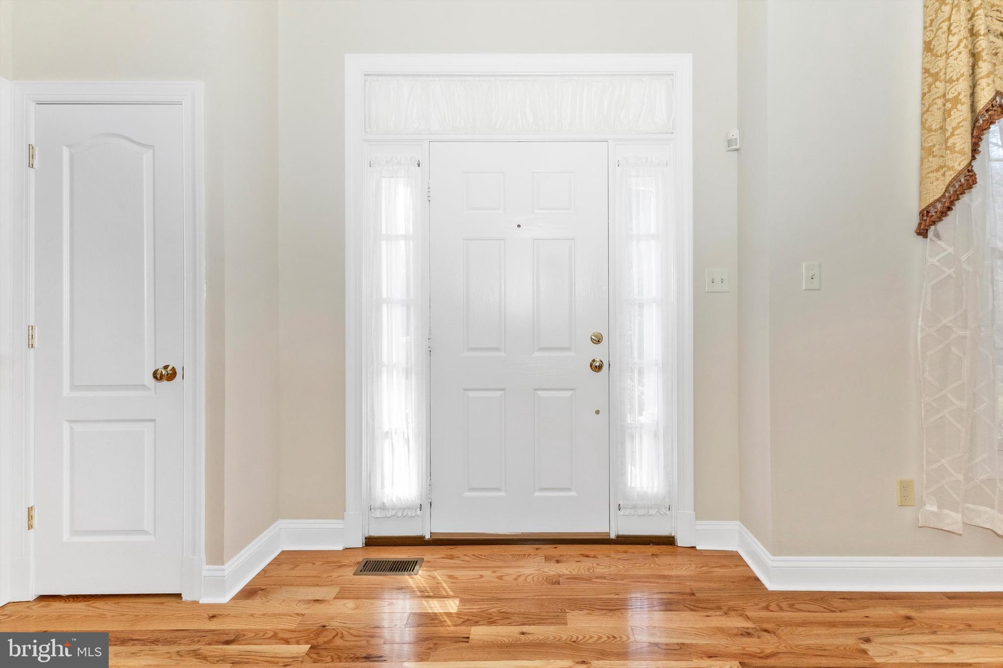 10213 Deep Skies Drive Laurel, MD 20723 - Photo 12 of 56 Foyer