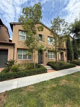 $4,200 | 77 Fairfax, Irvine, CA 92620