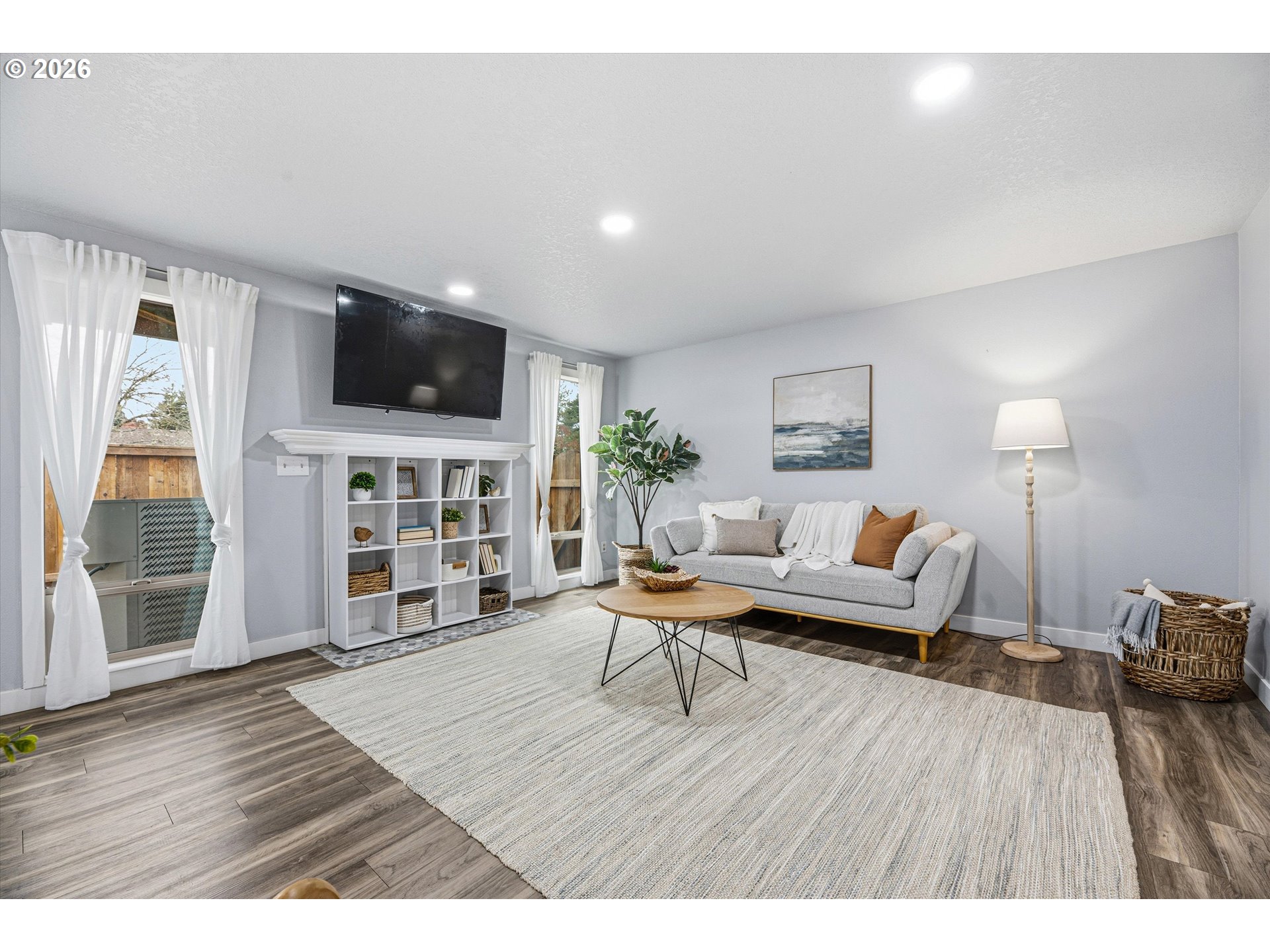 20464 Southwest Rosa Drive Beaverton, OR 97078 - Photo 4 of 38