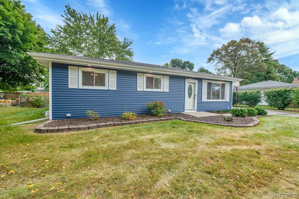 3285 Melvin Avenue Rochester Hills, MI 48307 - Photo 3 of 25