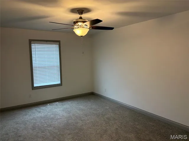 $1,900 | 28712 Woodland Heights, Warrenton, MO 63383