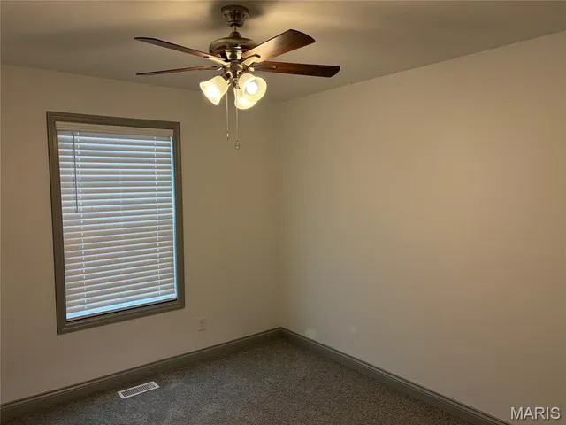 $1,900 | 28712 Woodland Heights, Warrenton, MO 63383